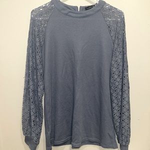 Lace sleeve top, large